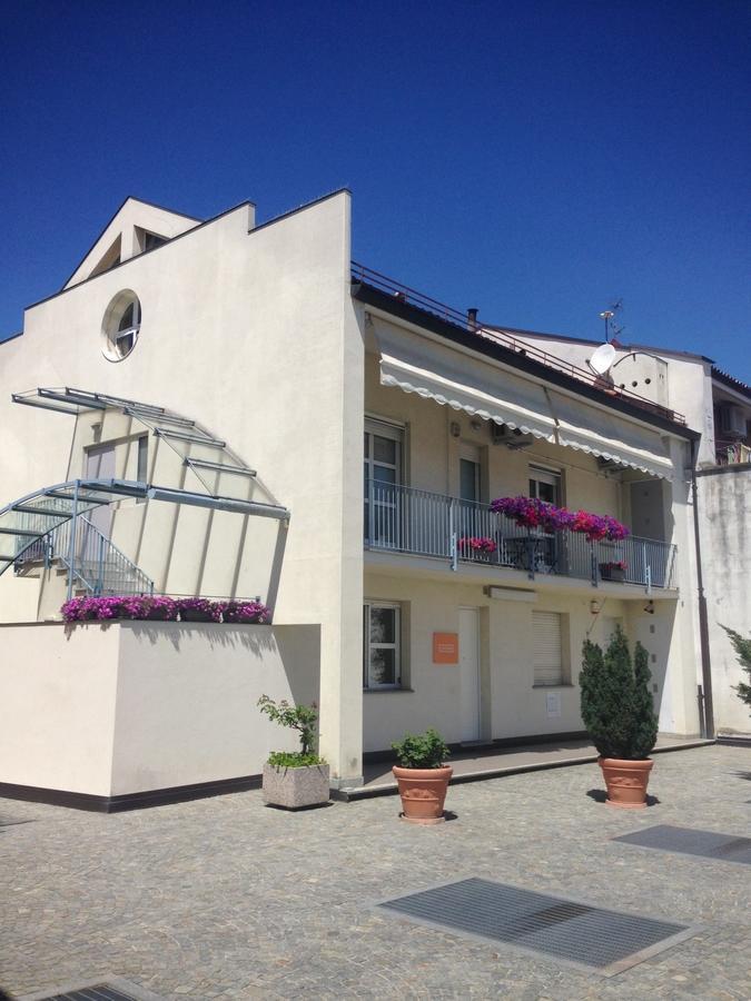 Casa Agnese Bed & Breakfast Alba  Bagian luar foto
